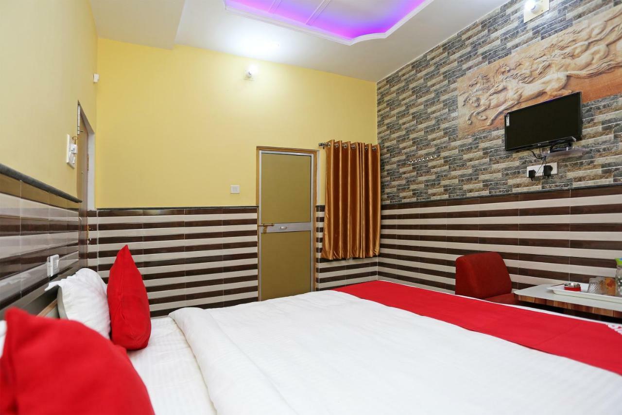 Hotel Bachchan Palace Varanasi Luaran gambar