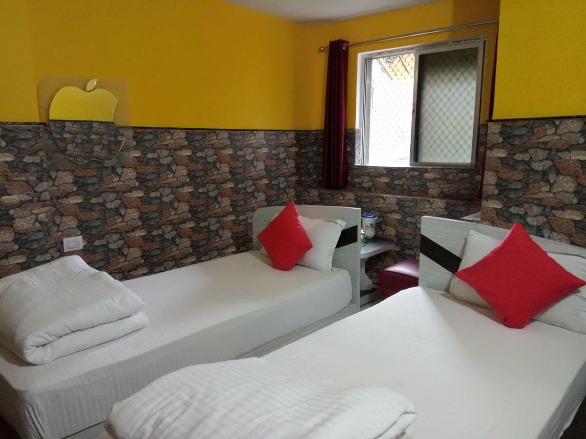 Hotel Bachchan Palace Varanasi Luaran gambar